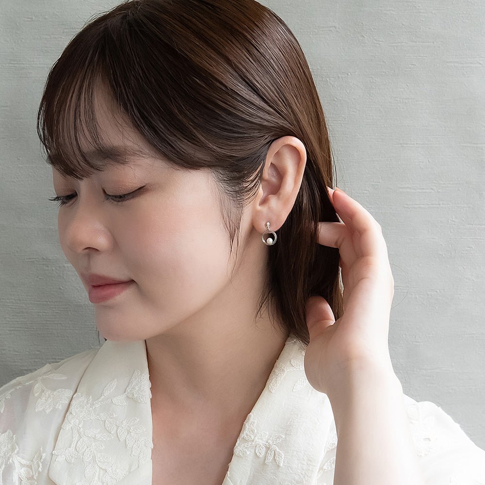 Pearl Ring Drop Clip Ons